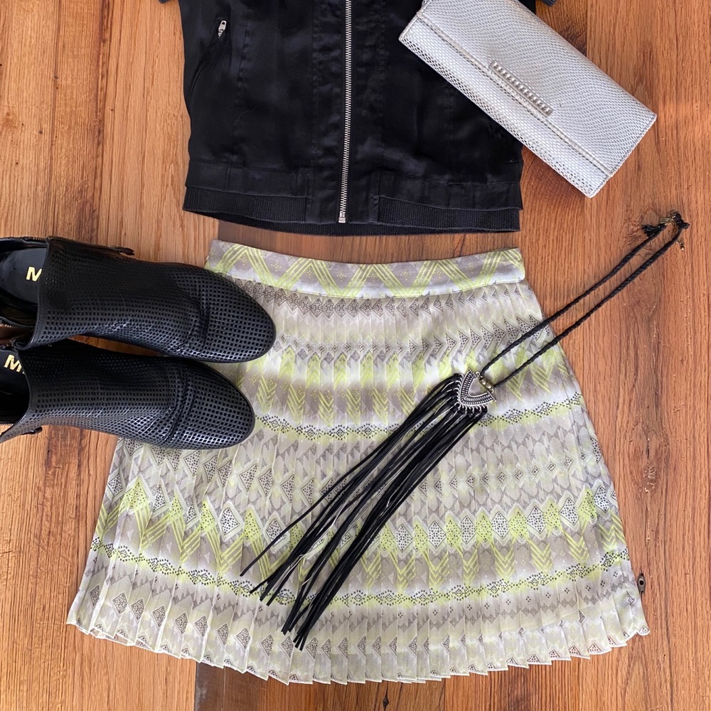Beige Chiffon Pleated Skirt - Picture 1 of 6